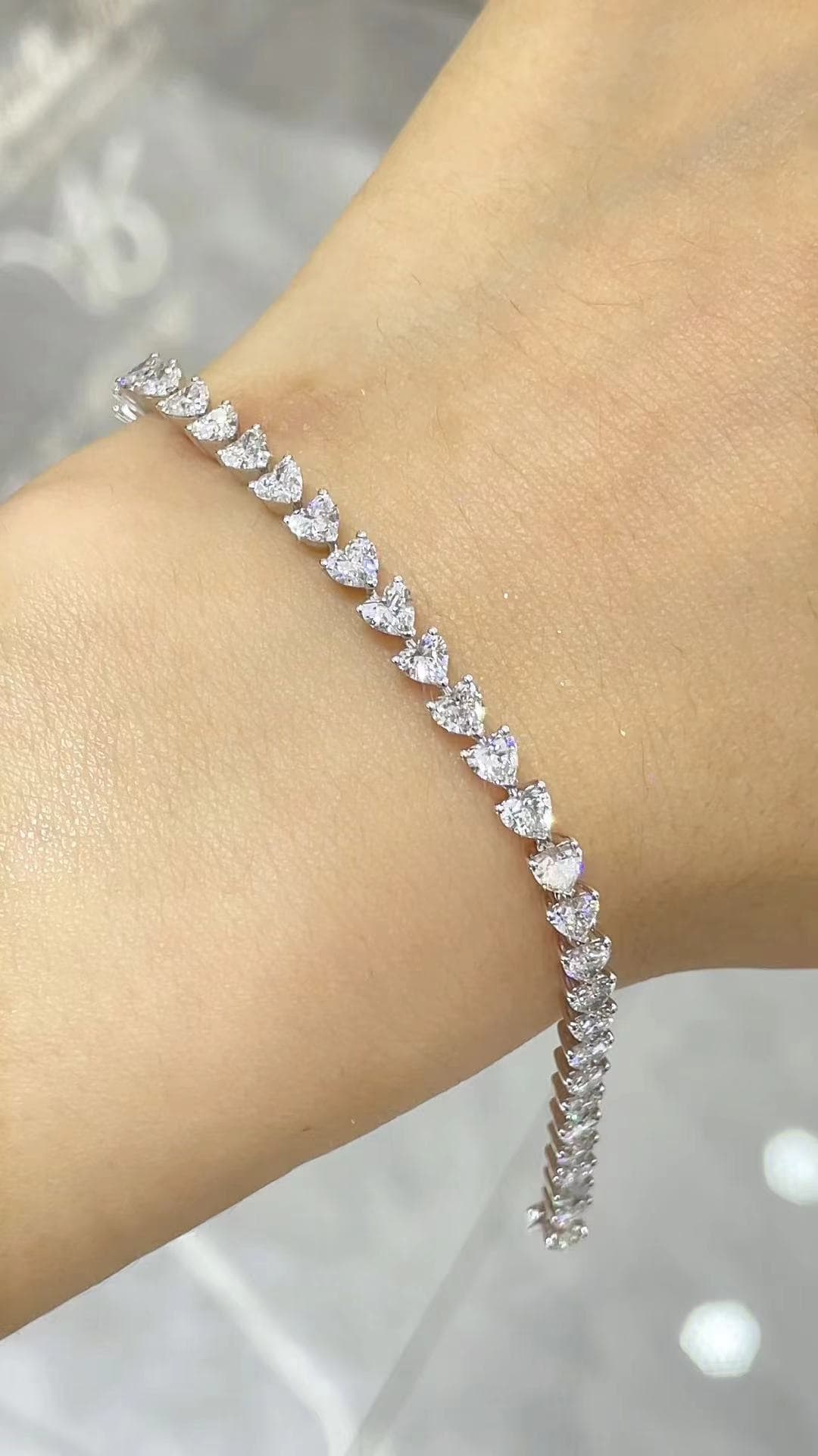 9K 愛心滿鑽手鍊 - 視角 5