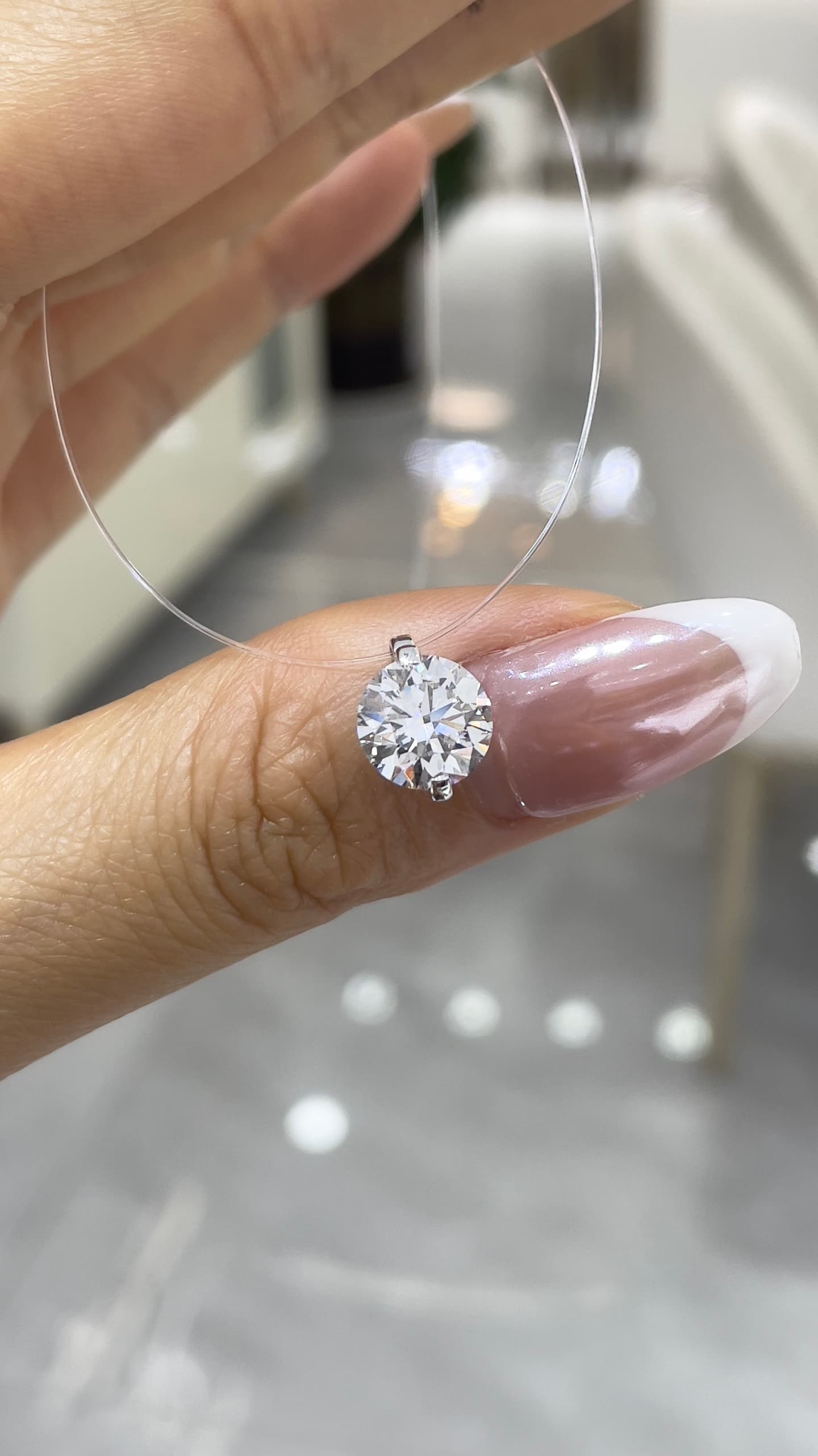 18K 金 2ct 吊墜 - 視角 1